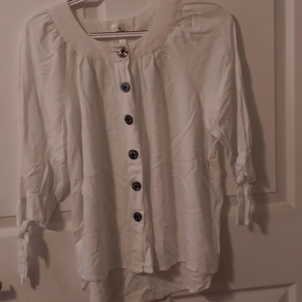 Dress barn size small white boho button up top Blouse